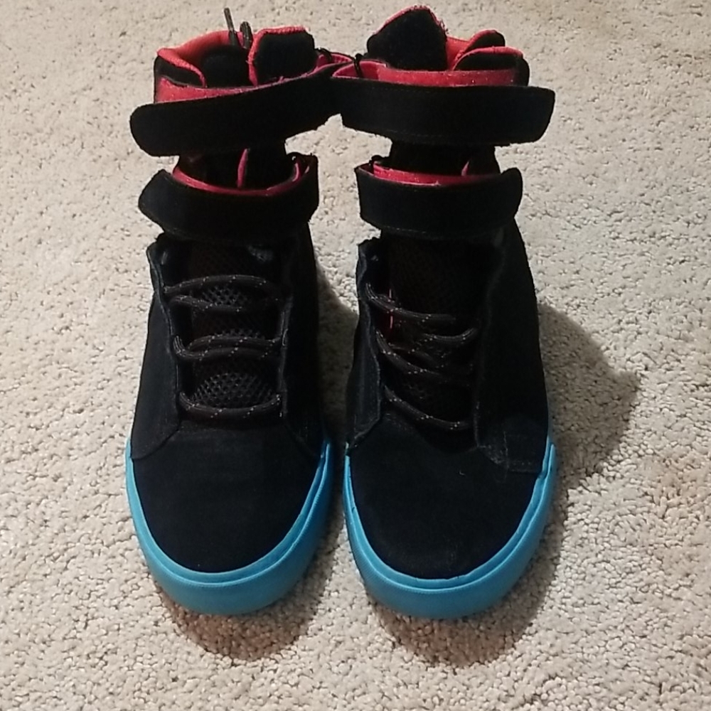 Supras